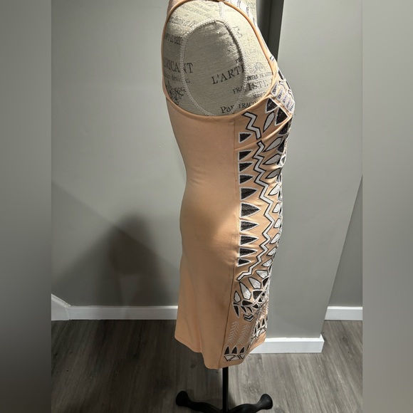 Woman’s sequin mini party dress - Picture 4 of 4